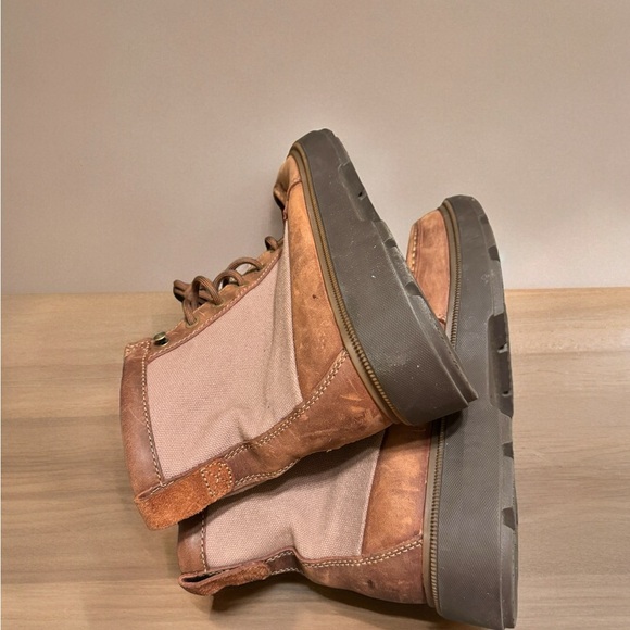 Clarks Men's Dempsey Peak Ankle Boot, British Tan Leather - Picture 3 of 10